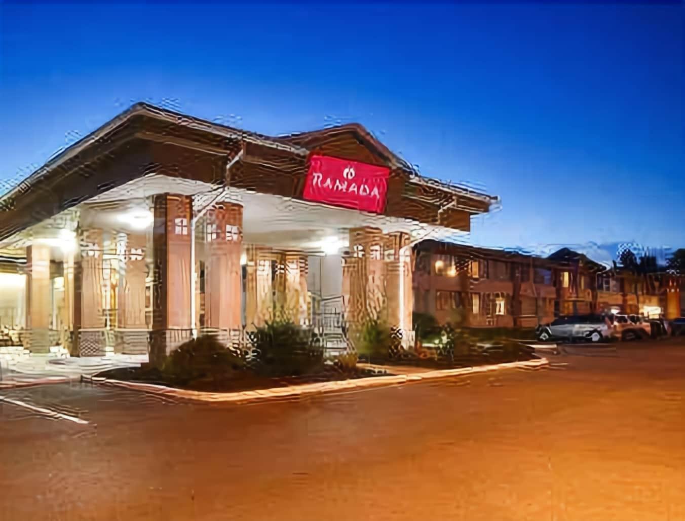 Quality Inn & Suites East Syracuse - Carrier Circle Exterior photo